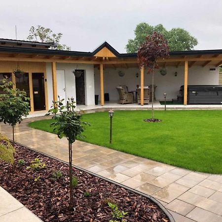 Notarius Vendeghaz Bed & Breakfast Poroszló Екстериор снимка
