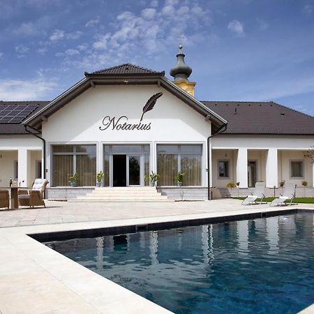 Notarius Vendeghaz Bed & Breakfast Poroszló Екстериор снимка